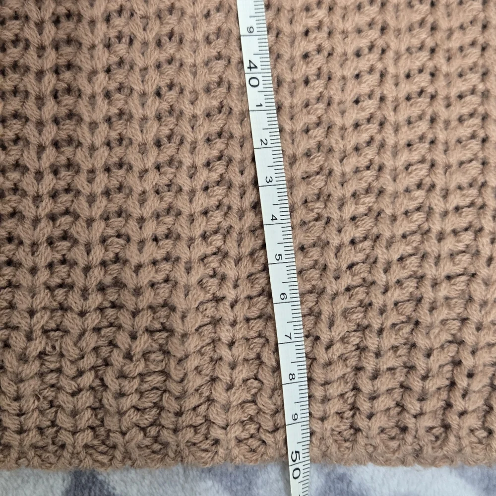 Moon & Madison Taupe Crew Neck Chunky Knit Sweater with Textured Sleeves Size L - Picture 7 of 9